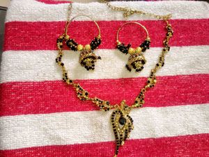 3 Elegant Gold Tone Jewel Necklace &amp; Earring Set