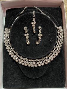 Sparkling Rhinestone Necklace &amp; Earring