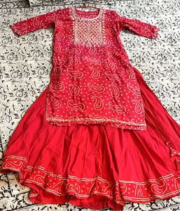 FREE DUPPATA + Red Paisley Print Ghaghra Set. XL