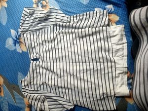 Chic Striped Casual Top