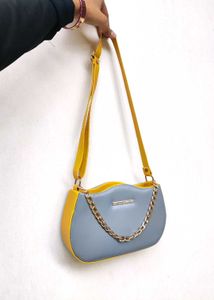 Stylish Two-Tone Shoulder Bag
