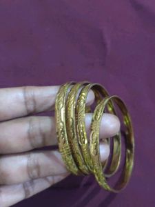 Set of 4 Golden Bangles