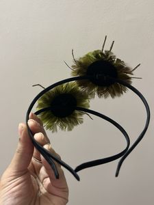 Black feather hair band