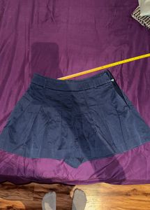 Blue pleated skort
