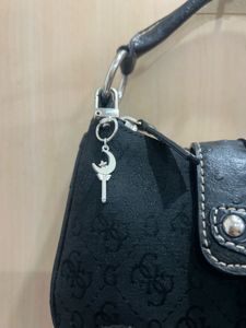 SALE Y2k Black Guess Mini Hand Bag + Charm free