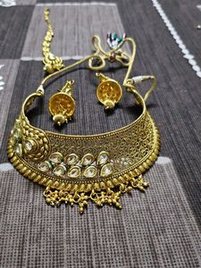 Elegant Gold-Toned Jewelry Set