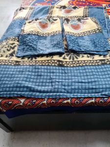 Cozy Blue & Yellow Printed Bedding Set