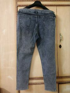 Women's Grey Slim Fit Jeans || Waist 32 inches