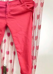 Red Hot Capri❤️