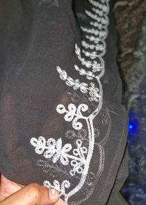 Elegant Black Embroidered Kurta