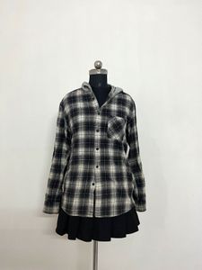 Uniqlo Button-up shirt