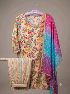 Vibrant Floral Print Kurta Set ( without Dupatta )