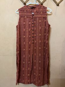 Printed Sleeveless Kurta