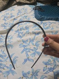Black Hairband