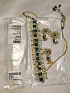 Elegant Emerald &amp; Pearl Jewelry Set