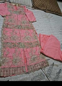 Beautiful Pink Embroidered Kurta Set