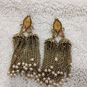 Heavy chain earing