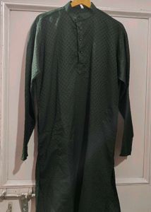 only black colour available