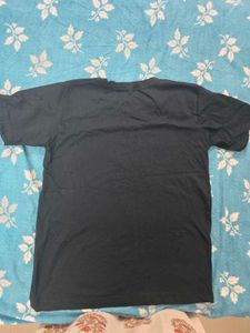 Unique Graphic Print T-Shirt