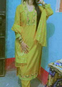 Beautiful Yellow Embroidered Kurta Set