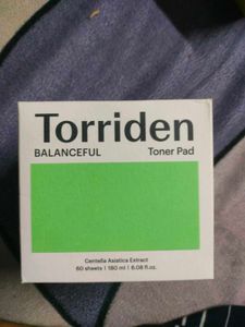 4 pad sample of Torriden Balanceful Toner Pads