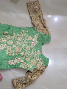 Elegant Green Embroidered Kurta sets 3 pieces