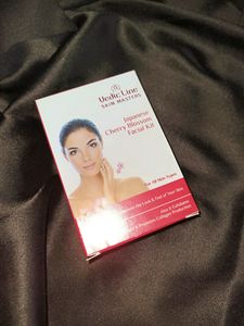 Vedic Line Japanese Cherry Blossom Facial Kit