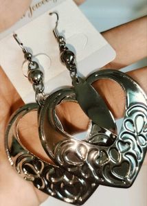 Brand new black metal Heart Dangle Earrings
