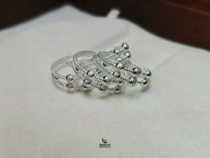 Elegant Pure Silver Beaded Toe Ring Rings Set