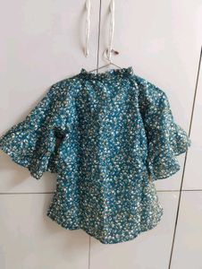 Chic Floral Print top