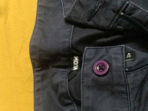 Stylish Blue Capris for Women