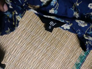 2 Girls Tops - Floral &amp; Brown
