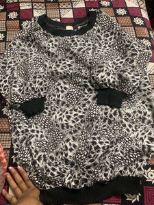 Stylish Printed Pullover Top