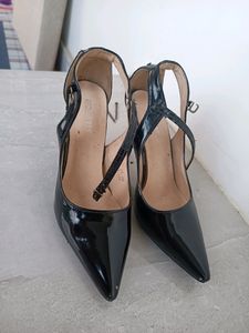 Black Patent Court Heels