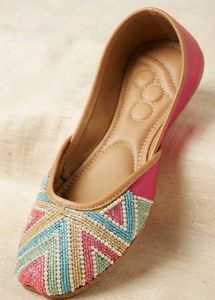 Embellished Jutti Flats