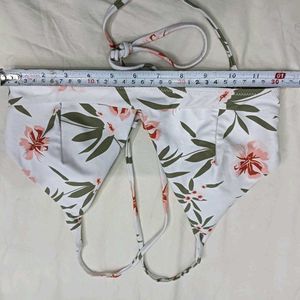 🪔 Floral Print Bikini Top