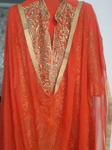 Beautiful Party Wear Suit With Full Front Sarooki
