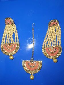 Elegant Pearl & Stone Maang Tikka Set
