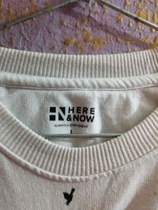 White Crewneck Sweatshirt with Bird Print
