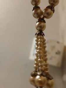 Elegant Gold Pearl Necklace
