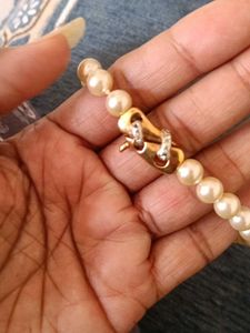 Elegant Pearl Necklace with Gold Clasp