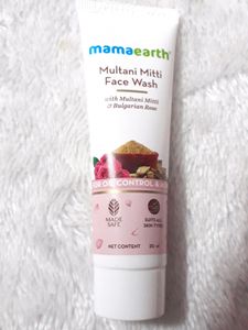 Mamaearth Multani Mitti Face Wash with Multan