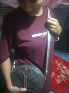 Stylish Brown Checkered Sling Bag – Trendy & Compa