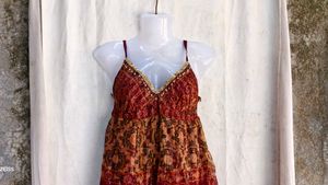 11410. Bohemian Print Spaghetti Strap Top