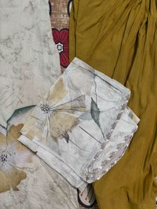 Elegant Floral Print Kurta Set