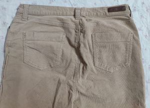Beige Jeans