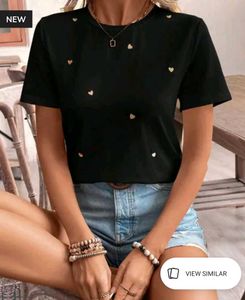 Heart Detail Black Tee