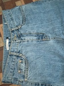 ⚡ ⚡ Flash Sale ⚡ ⚡: Light Wash Straight Leg Jeans
