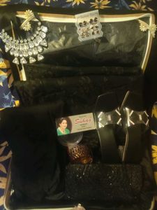 Elegant Black Ethnic Gift Hamper