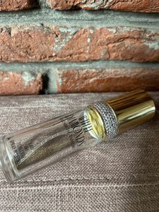 Collectible Bottle,White diamonds- Elizabeth Arden
